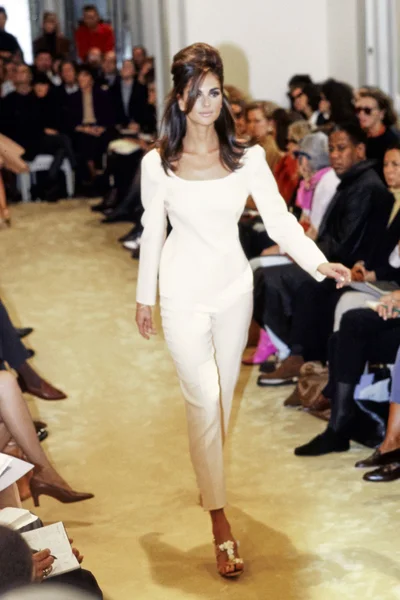 Look 12
